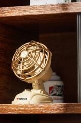 Şarjlı Masaüstü Vantilatör Vintage Retro Tasarım 400 Mah Taşınabilir Masa Fanı F50 Beyaz