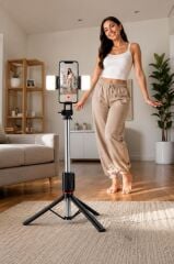 Tripod Çok Amaçlı Kumandalı Led Işıklı 1.70 Cm Selfie Çubuğu UK Siyah