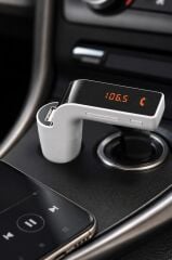 Bluetooth Araç Fm Transmitter Usb Girişli Android Ios Uyumlu CARG7 Beyaz