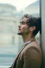 Bluetooth Kulaklık Kulak İçi Boyuna Asılabilir Kablosuz Kulaklık TB-01 Siyah